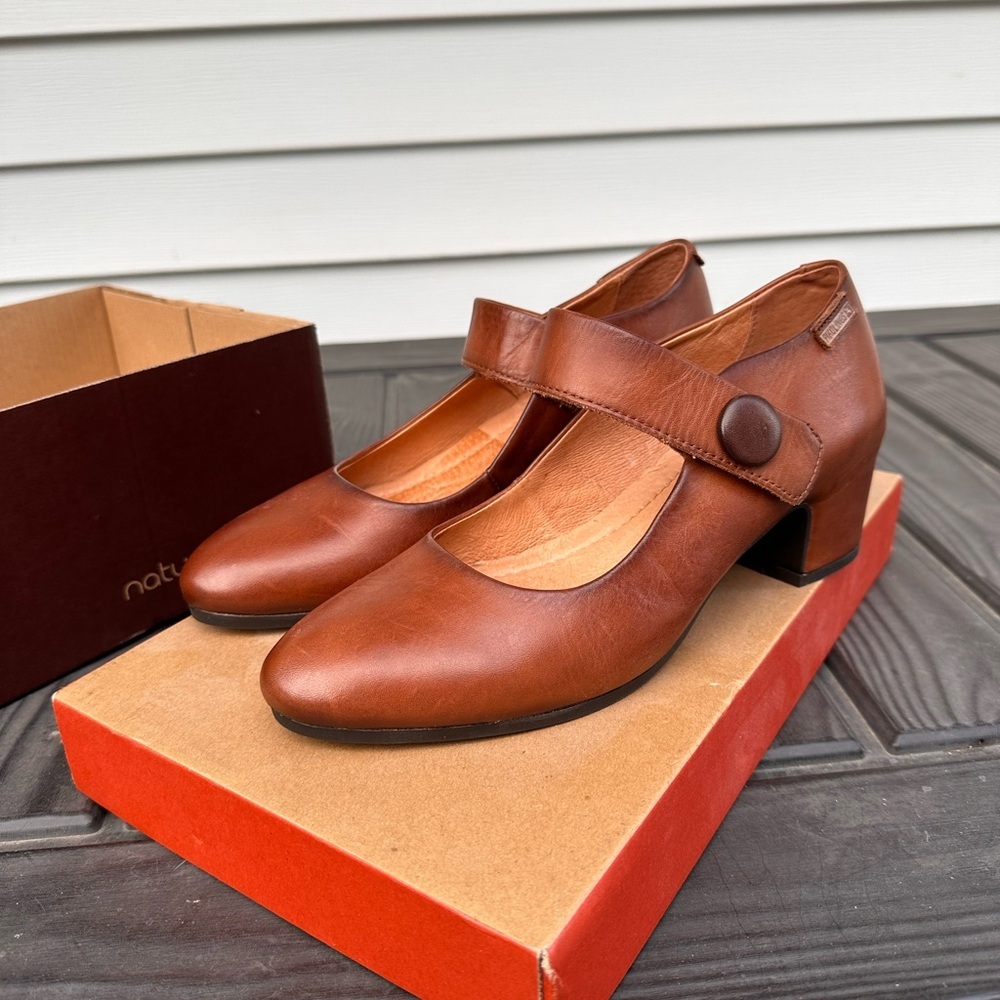 Pikolinos Leather Mary Jane Heels